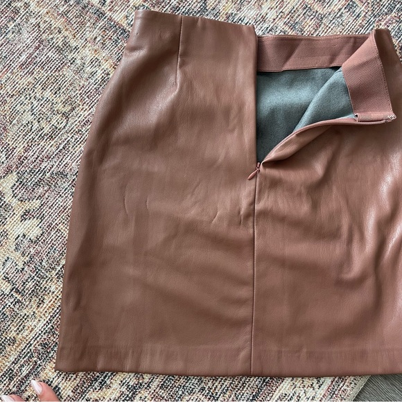 Aritzia Wilfred Angie Skirt - Picture 6 of 13